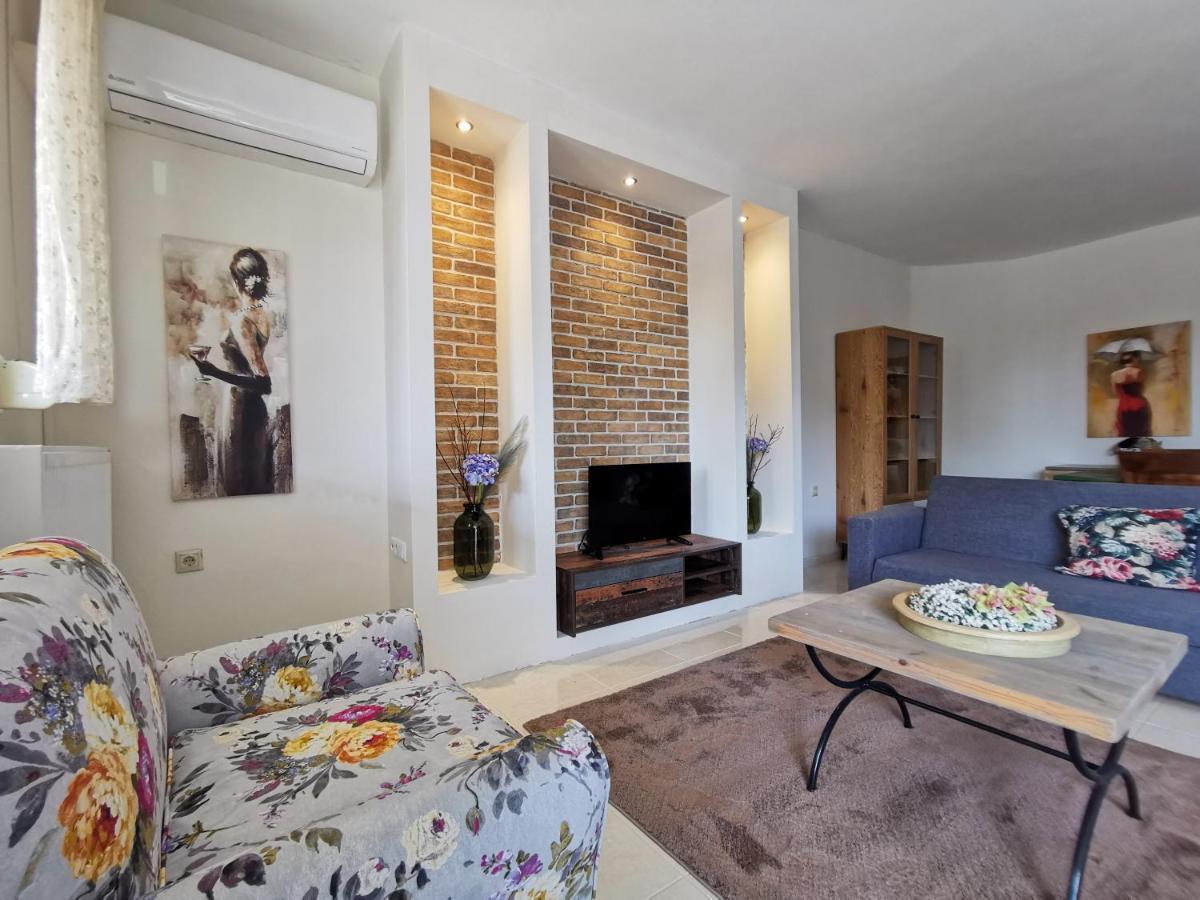 Country house Palio Armonia Palaiontsiflikion